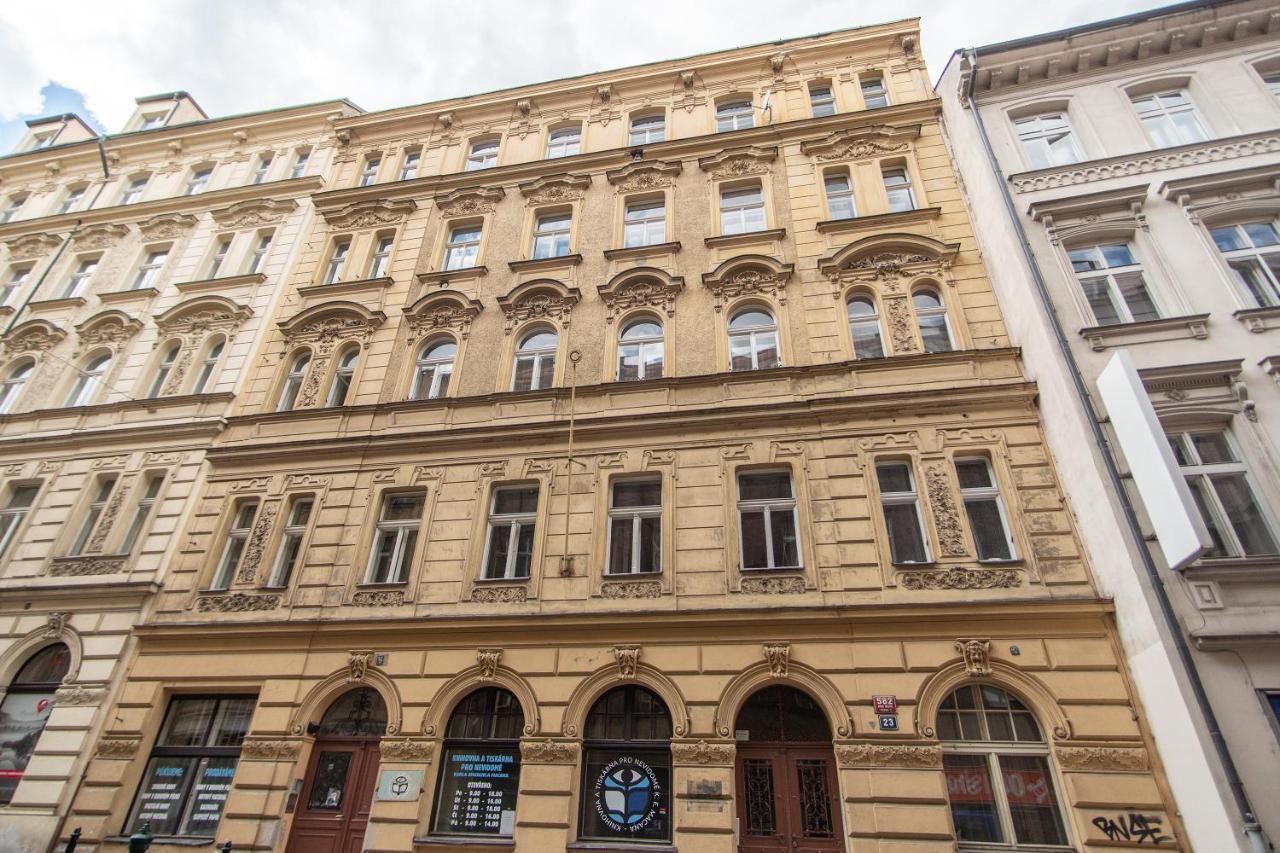 Prague Palace - Wenceslas Square Екстериор снимка